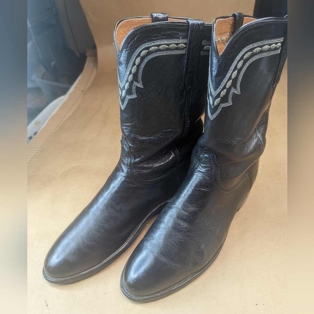 Lucchese Boots men's size 9EE black leather classic Western cowboy boots. Repair